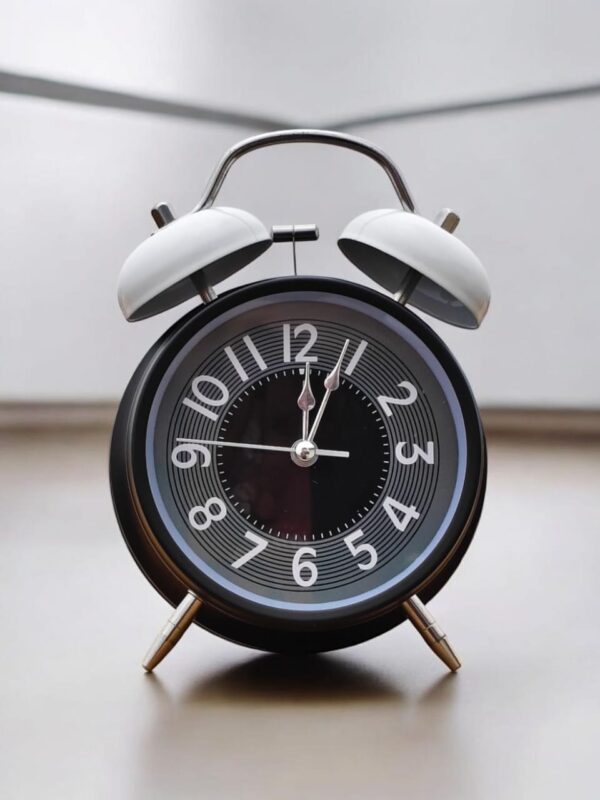 Alarm clock Black & white B30