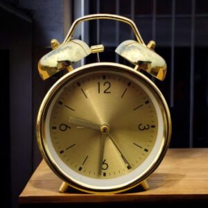 Ricardo UltraTone Premium Alarm Clock – Wake Up in Style ✨ (Golden Edition)