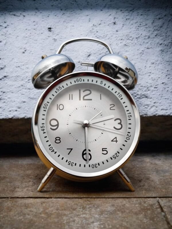 Twin bell alarm clock Silver 2