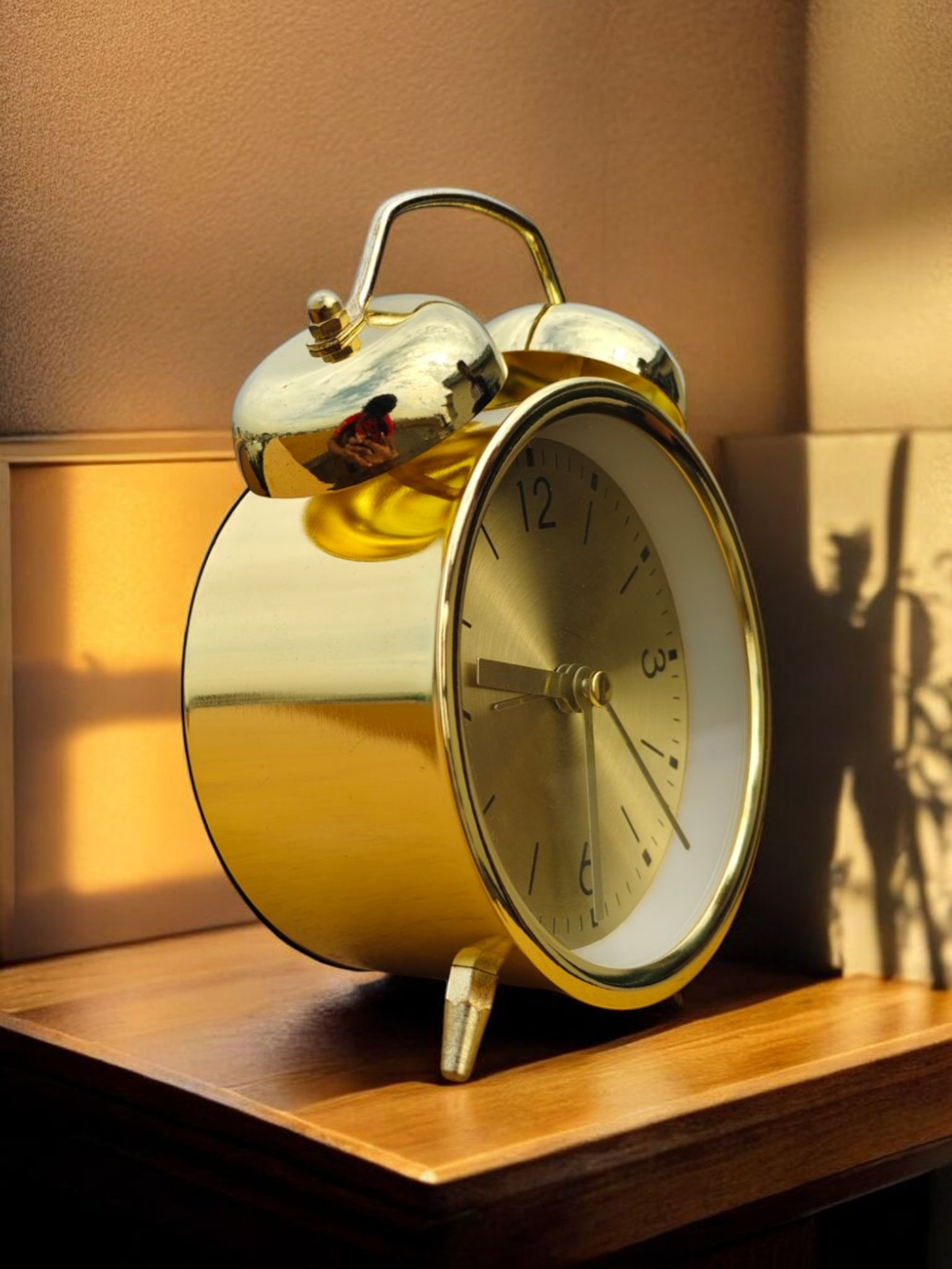 Ricardo UltraTone Premium Alarm Clock – Wake Up in Style ✨ (Golden Edition) - Image 2